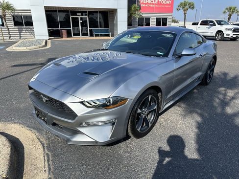 Used 2020 Ford Mustang Coupe image 2