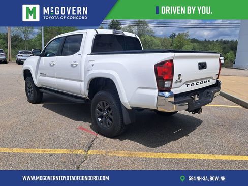 Used 2023 Toyota Tacoma SR5 AWD/4WD image 5
