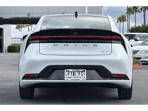 New 2026 Toyota Prius Limited FWD image 5