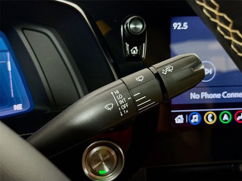 Used 2022 Chevrolet Corvette Stingray Preferred Cpe w/ Engine Appearance Package image 8