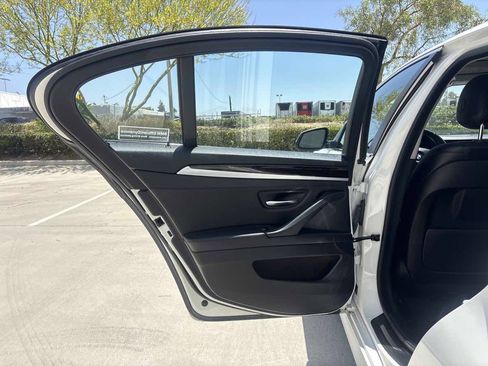 Used 2015 BMW 528i Sedan RWD image 9
