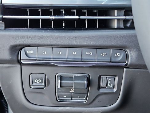 New 2026 Cadillac Escalade ESV Platinum Luxury image 15