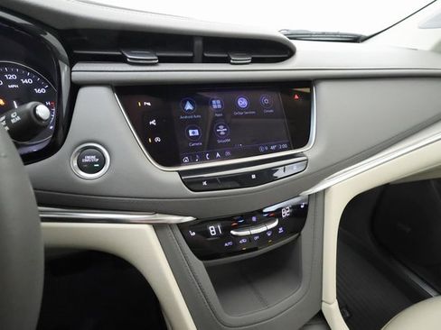 Used 2021 Cadillac XT5 Premium Luxury image 17