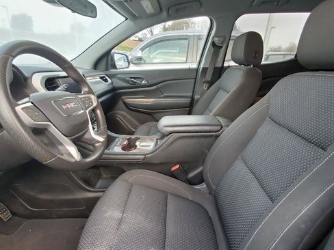 Used 2021 GMC Acadia SLE w/ Elevation Edition image 3