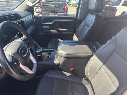 Used 2024 GMC Sierra 1500 Denali w/ Denali Reserve Package image 12
