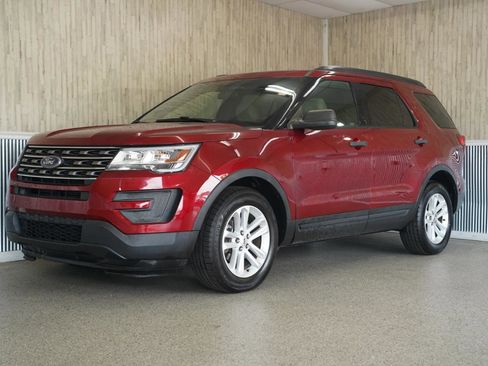 Used 2016 Ford Explorer FWD image 4