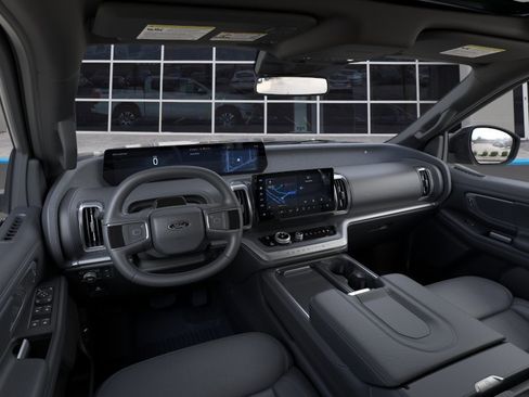 New 2026 Ford Expedition Platinum w/ Stealth Performance Package AWD/4WD image 9