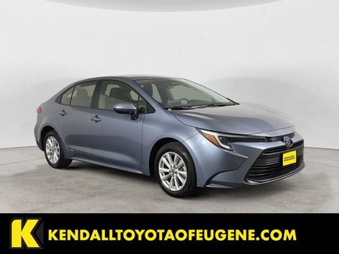 Certified 2025 Toyota Corolla LE w/ LE Premium Package AWD/4WD image 3