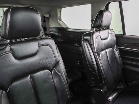 Used 2021 Jeep Grand Cherokee L Limited image 30