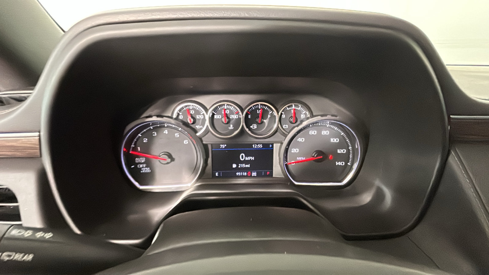 Used 2021 Chevrolet Suburban LT w/ LT Signature Package AWD/4WD image 22