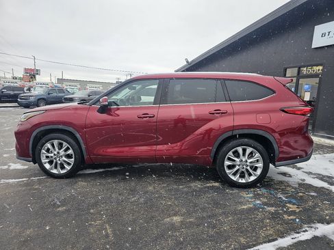 Used 2020 Toyota Highlander Limited image 8