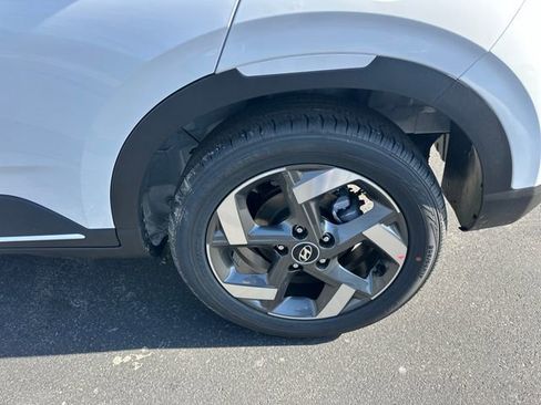 New 2026 Hyundai Venue SEL FWD image 35