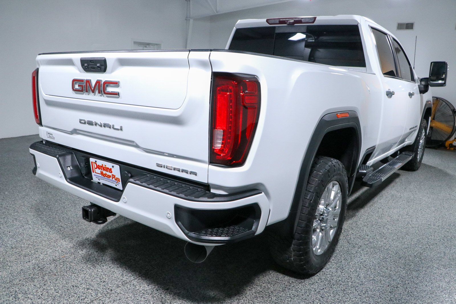 Used 2021 GMC Sierra 2500 Denali w/ Denali Ultimate Package AWD/4WD image 7