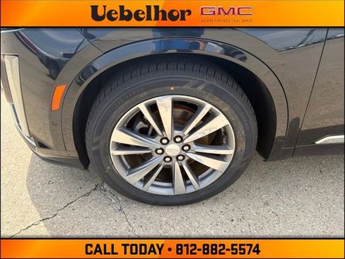 Used 2020 Cadillac XT6 Premium Luxury AWD/4WD image 16