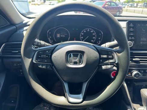 Used 2018 Honda Accord EX image 15