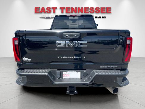 Used 2024 GMC Sierra 3500 Denali Ultimate image 4