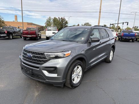 Used 2023 Ford Explorer XLT image 20