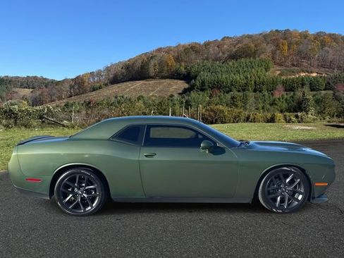 Used 2022 Dodge Challenger GT w/ Blacktop Package image 8