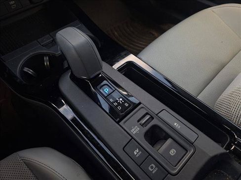 Certified 2023 Toyota Prius XLE FWD image 13