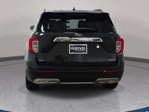 Used 2023 Ford Explorer XLT w/ Equipment Group 202A AWD/4WD image 7