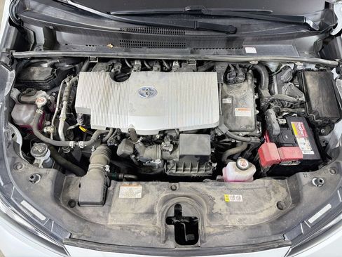 Certified 2022 Toyota Prius XLE w/ Advanced Technology Package AWD/4WD image 25