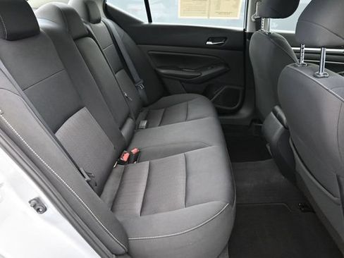 Used 2022 Nissan Altima 2.5 SV FWD image 28