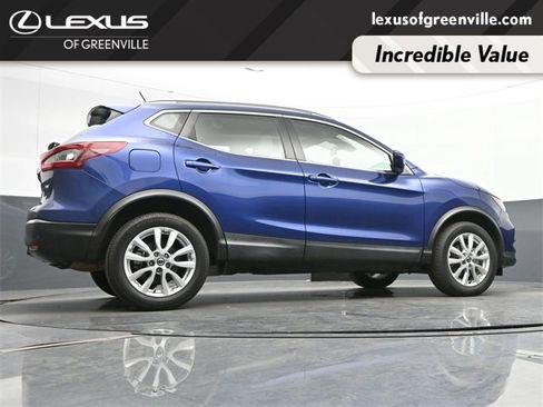 Used 2020 Nissan Rogue Sport SV w/ All-Weather Package image 39