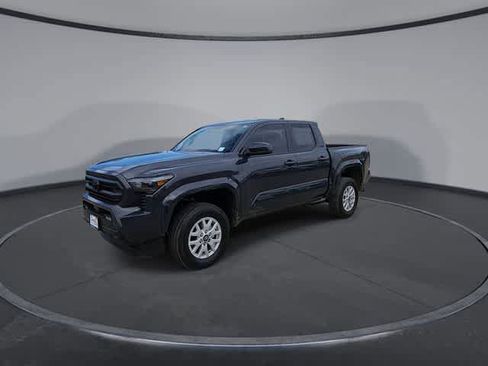 Used 2025 Toyota Tacoma SR5 image 4
