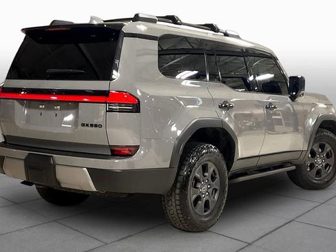 Used 2024 Lexus GX 550 AWD/4WD image 12