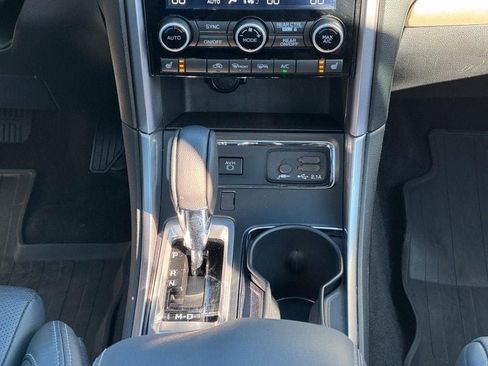 Used 2021 Subaru Ascent Limited w/ Technology Package image 15