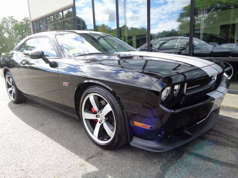 Used 2013 Dodge Challenger SRT8 w/ Harman Kardon Audio Group RWD image 3