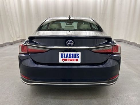 Used 2022 Lexus ES 300h w/ Accessory Package 2 FWD image 33