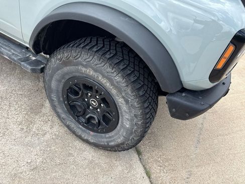 Used 2024 Ford Bronco Wildtrak AWD/4WD image 9