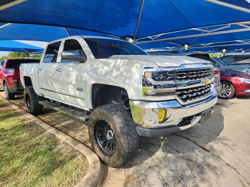 Used 2018 Chevrolet Silverado 1500 LTZ w/ Texas Edition AWD/4WD image 1