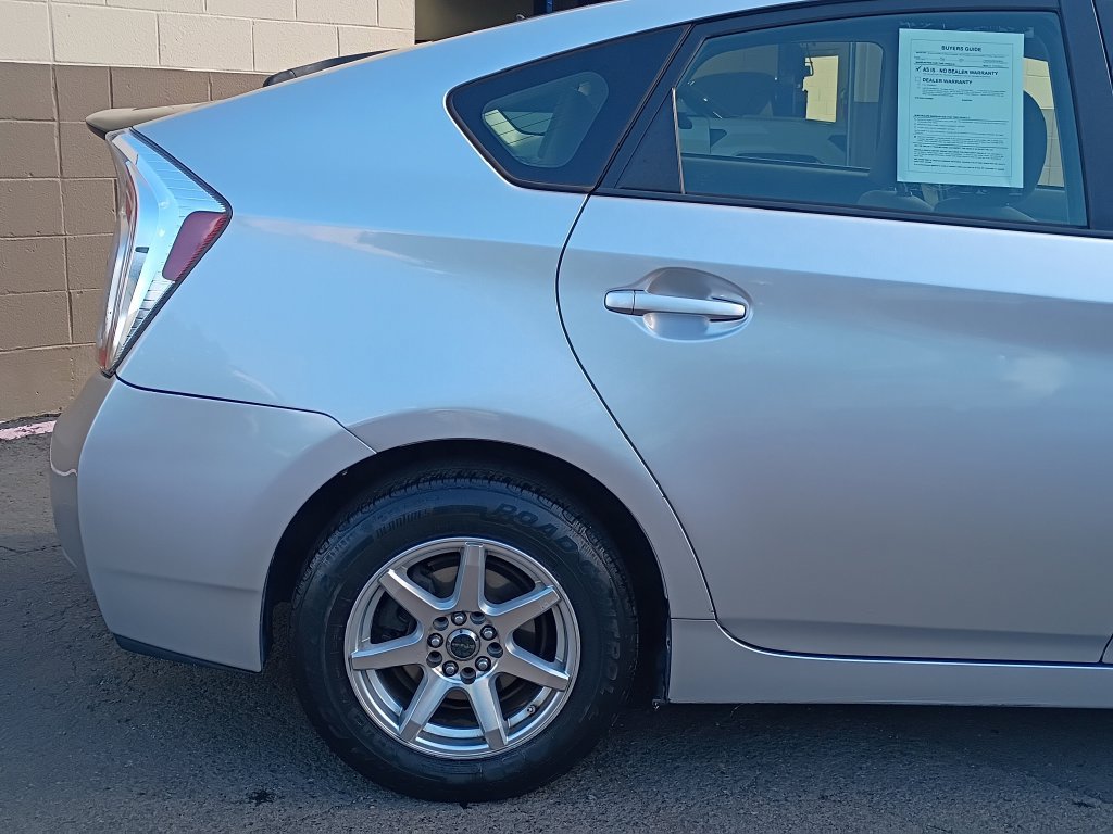 Used 2013 Toyota Prius Three w/ Solar Roof Pkg FWD image 4