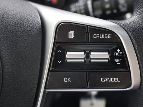 Used 2020 Kia Sorento FWD V6 image 12