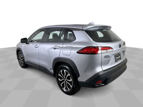 Used 2024 Toyota Corolla Cross AWD Hybrid image 6