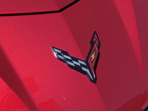 Used 2021 Chevrolet Corvette Stingray Premium Conv w/ Z51 Performance Package RWD image 23