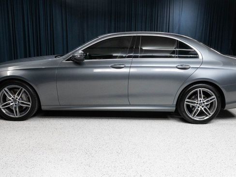 Used 2018 Mercedes-Benz E 300 image 8