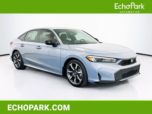 Used 2025 Honda Civic Sport Touring image 1