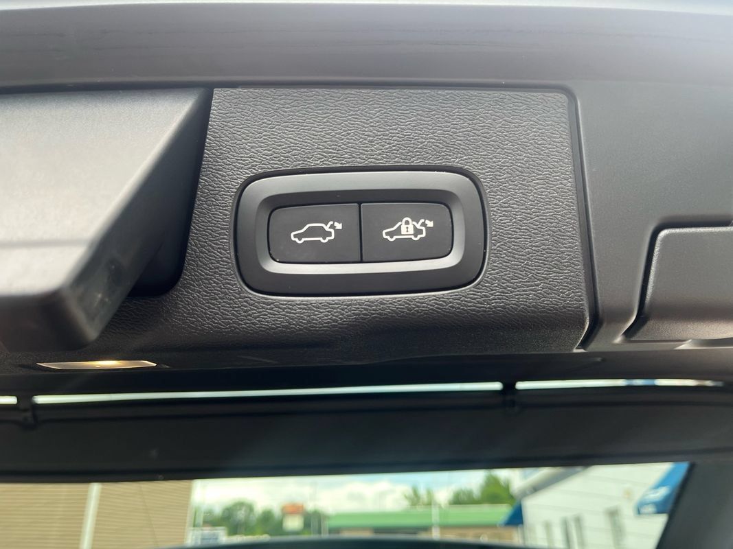 Used 2020 Volvo XC60 T6 Inscription AWD/4WD image 26