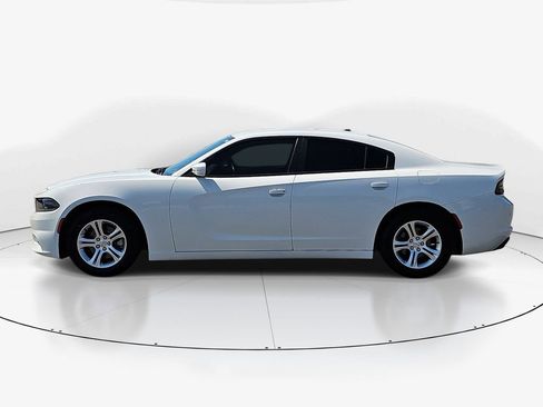 Used 2021 Dodge Charger SXT w/ Leather Interior Group RWD image 9