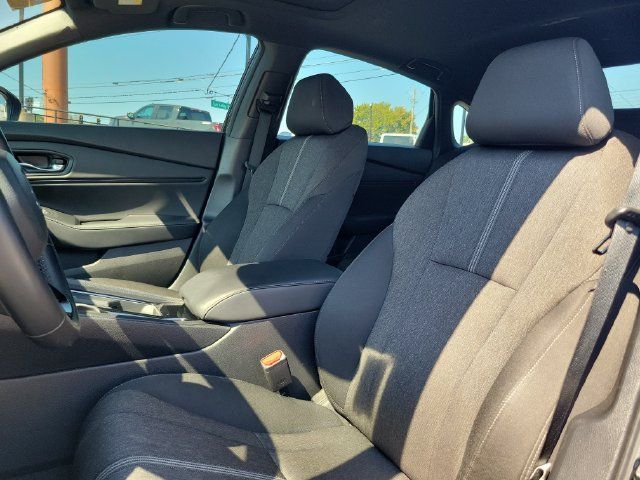 Used 2024 Honda Accord Sport image 11