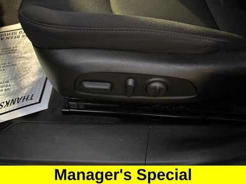 Used 2024 Chevrolet Malibu LT image 12