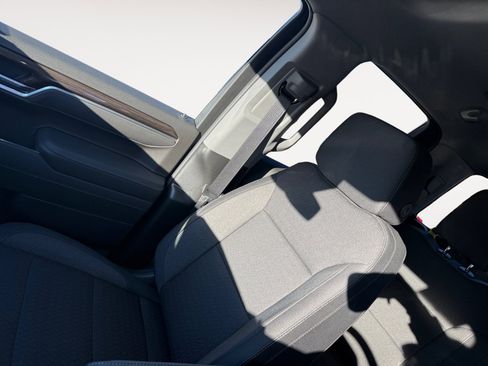 New 2026 Chevrolet Silverado 1500 LT w/ Z71 Off-Road Package AWD/4WD image 15