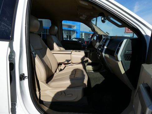 Used 2020 Ford F150 Lariat image 16