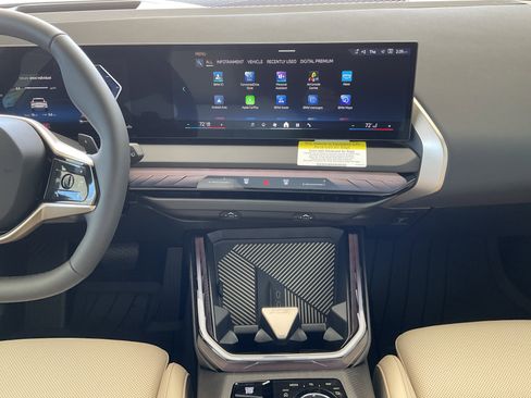 New 2025 BMW X3 xDrive30i w/ Premium Package image 15