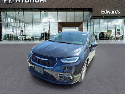 Used 2023 Chrysler Pacifica Limited
