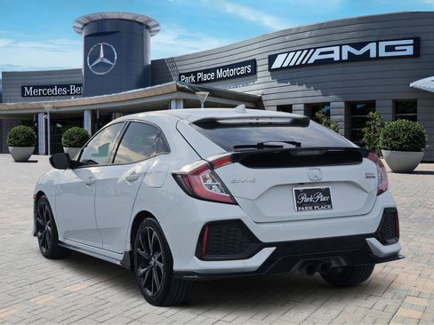 Used 2019 Honda Civic Sport Touring image 4