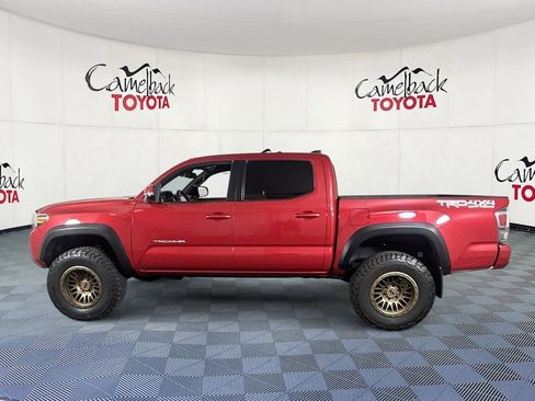 Used 2022 Toyota Tacoma TRD Off-Road w/ Technology Package AWD/4WD image 4
